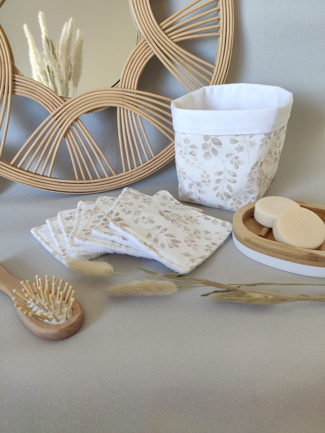 Les lingettes et leur panière