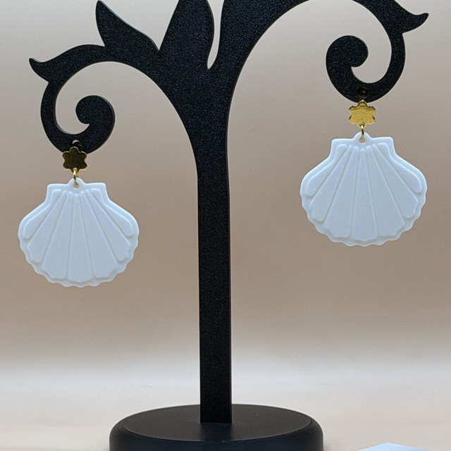 Boucles d'oreilles Coquillage - Forme Pleine - Attaches étoiles dorées