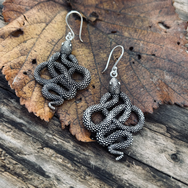 JOLIES BOUCLES D’OREILLES SERPENT ENROULÉ 