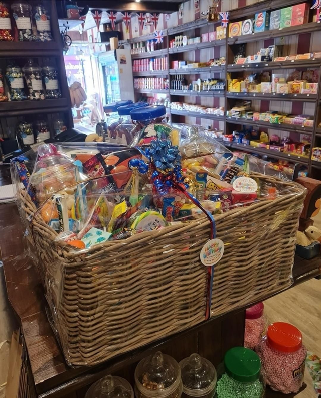Giant hampers 