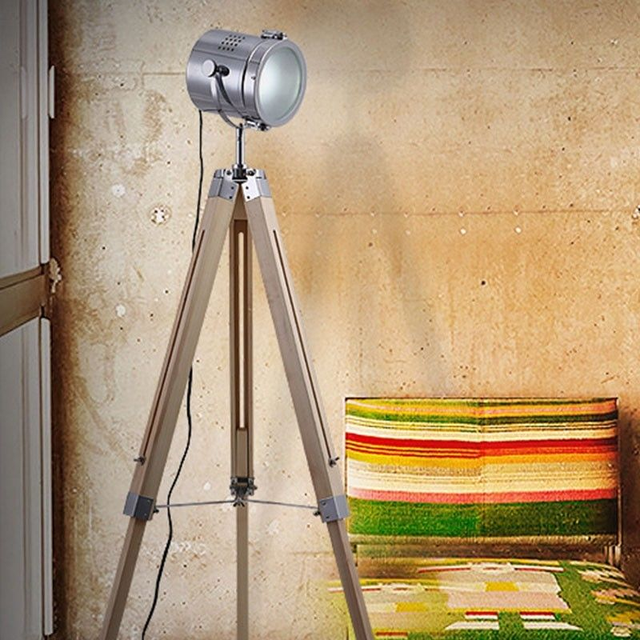 Lampe sur pied chromé cinema avec trépied 120cm