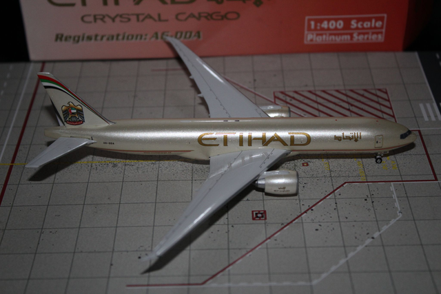 Etihad Cristal Cargo B777-200F (A6-DDA), 1:400