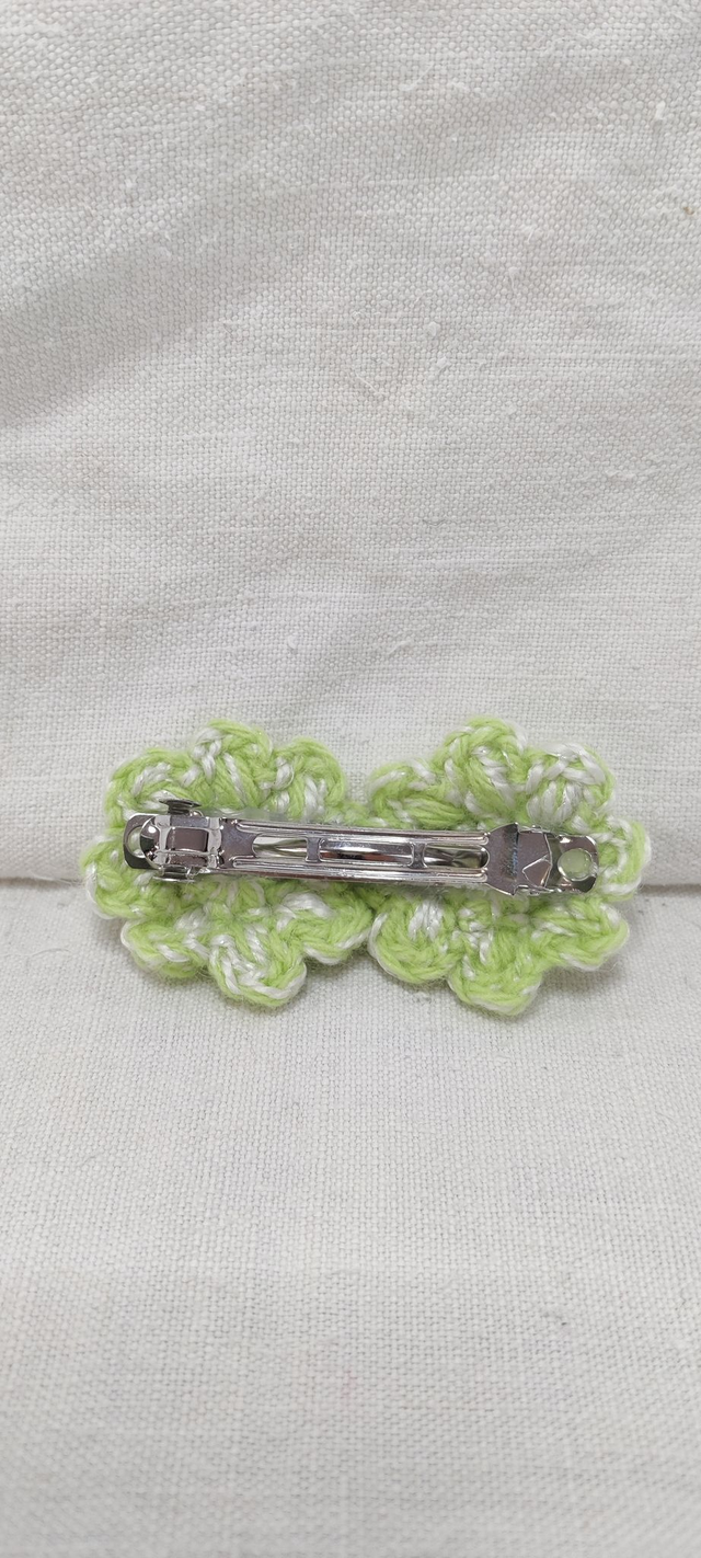 Barrette plate Amande douce