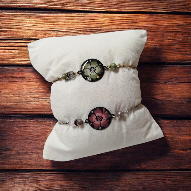 Bracelet dessiné Flora acier inoxydable vert kaki