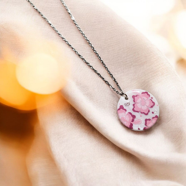 Collier dessiné Flora acier inoxydable rose nacre
