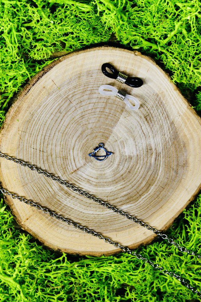 Chaine de lunettes touche de magie argentée personnalisée Planète