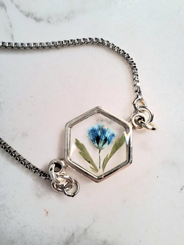 Blue flower adjustable slider bracelet 