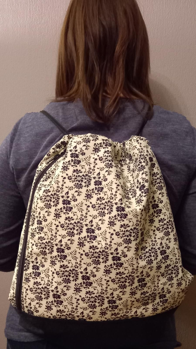 Drawstring Backpack with Zipper Pocket