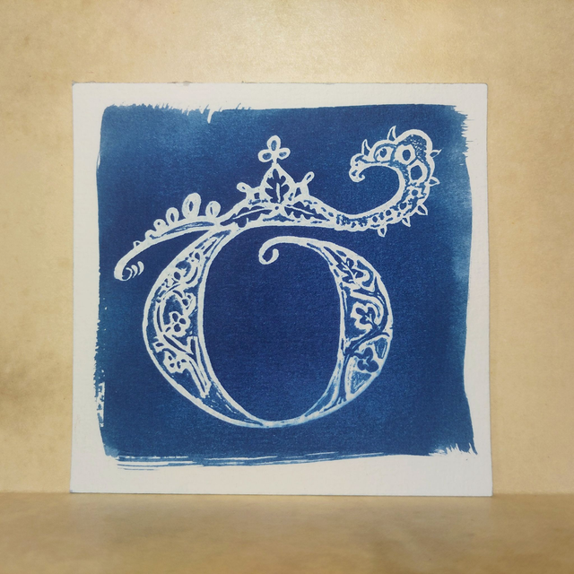 Cyanotype Lettrine T