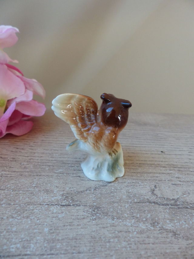 Miniature Bone China Figurine Hibou en Porcelaine - figurine hibou de collection ailes déployées Vintage - Japon
