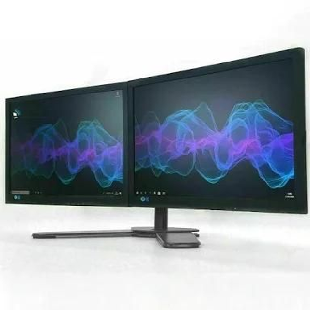 2x Dell P1914sc Monitors and Stand