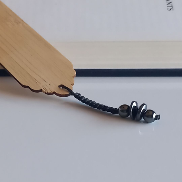 Marque-pages en bambou et Hématite