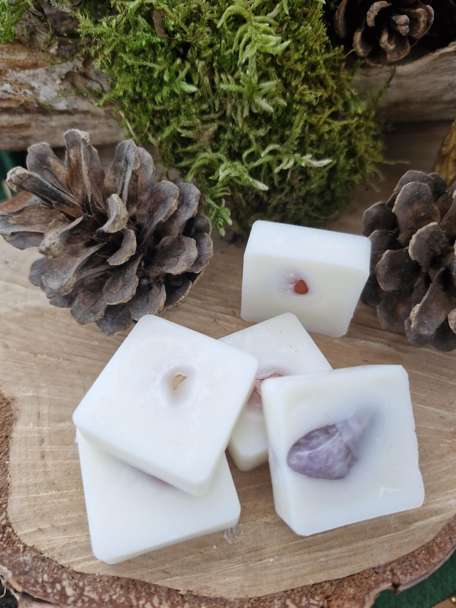 Myrrh & Tonka crystal wax melt