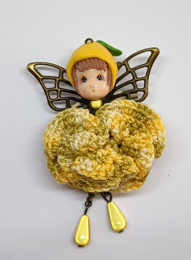 BROCHE POUPEE (1)
