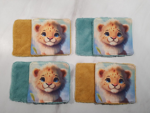 Lot de 8 lingettes Lion vertes et jaunes