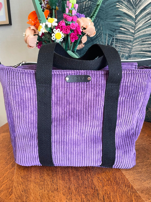 Sac cabas en velours côtelé violet fait main - élégant et pratique