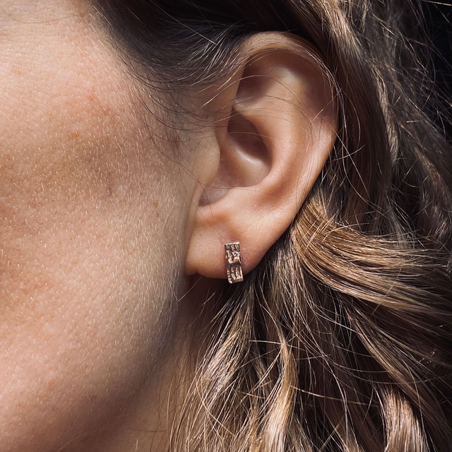 J638 ORECCHINI LOBO TRACCIA DI LEGNO