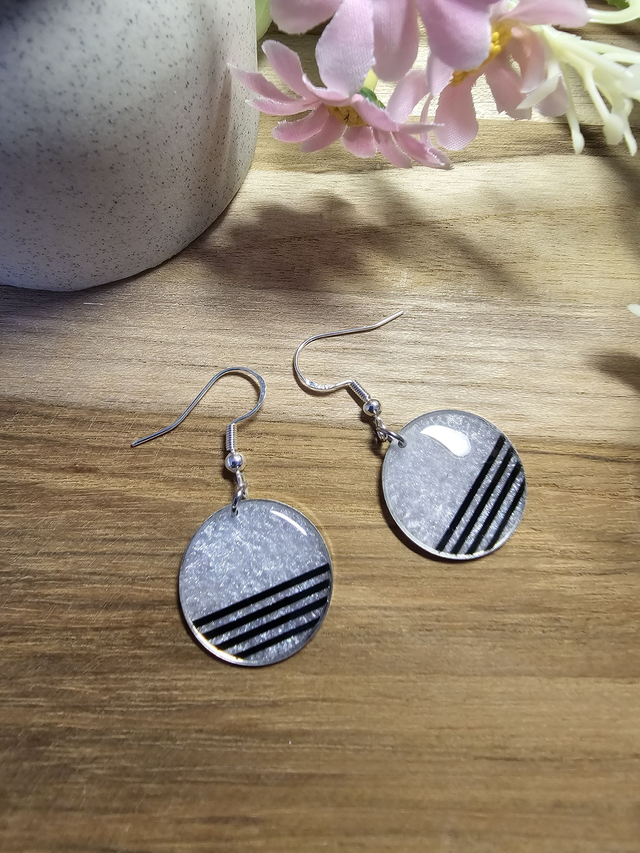 Boucles d&#039;oreilles 20mm Argent -&quot;Un Cœur à la Mer&quot; — L&#039;élégance au rythme des vagues-rayer noir