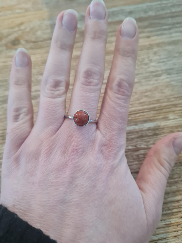 Bague jaspe rouge
