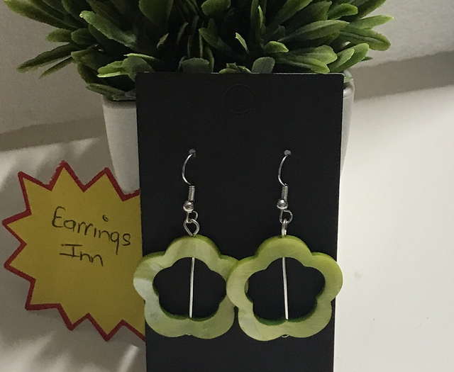 Green Dangling Earrings - GDE93