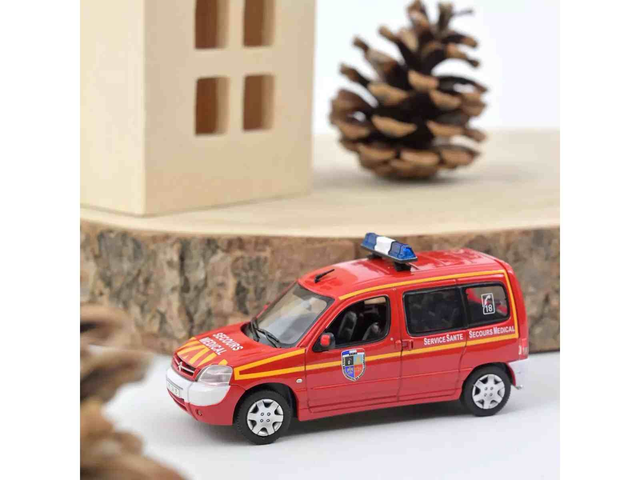 Citroën Berlingo 2004 Pompiers - Secours Médical Norev 155722 1/43