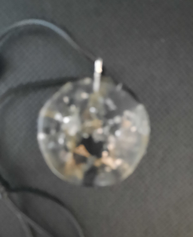 Pendentif Médaillon Agate jaune / Tourmaline noire