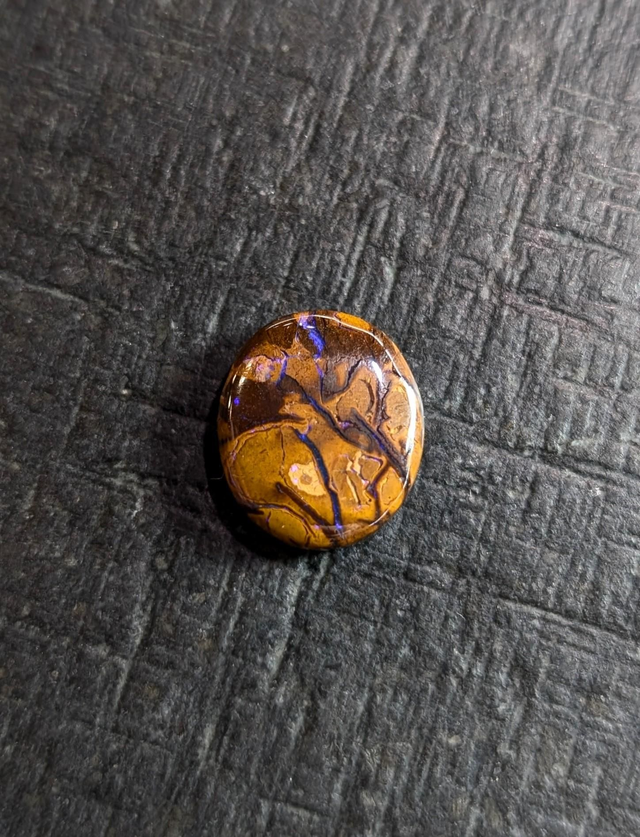 Opale boulder 8,85 carats 