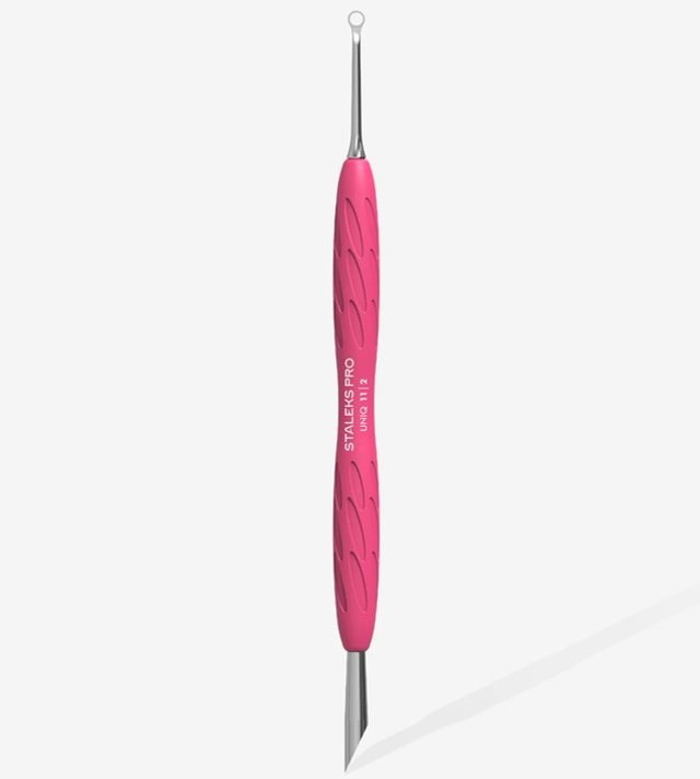 STALEKS - REPOUSSE DE MANUCURE AVEC MANCHE EN SILICONE GUMMY UNIQ 11 TYPE 2