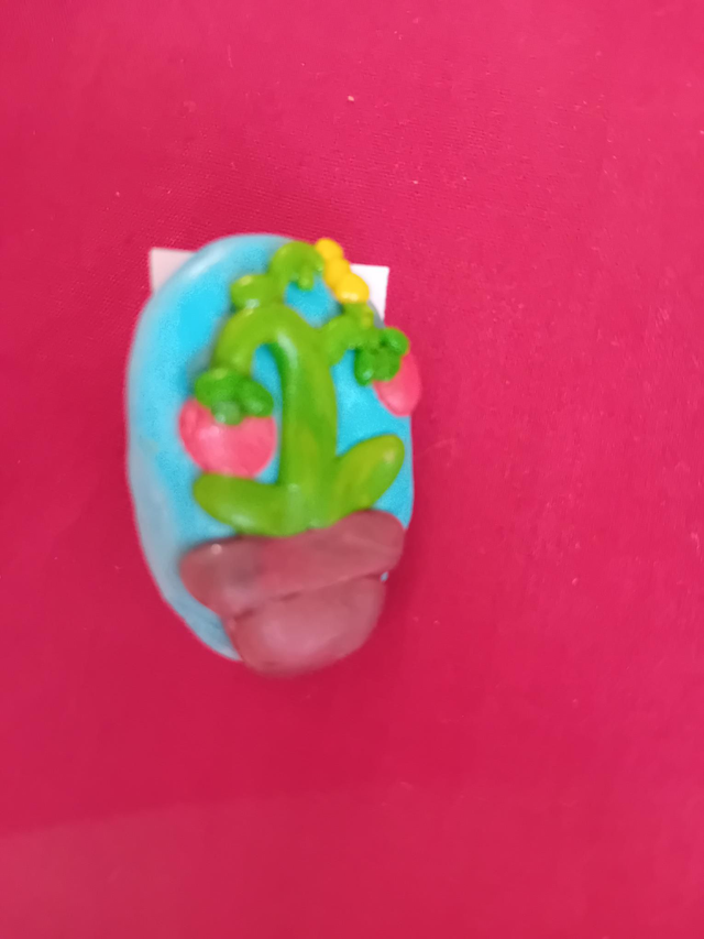 021 - Plant brooch - ClaybyBeckie
