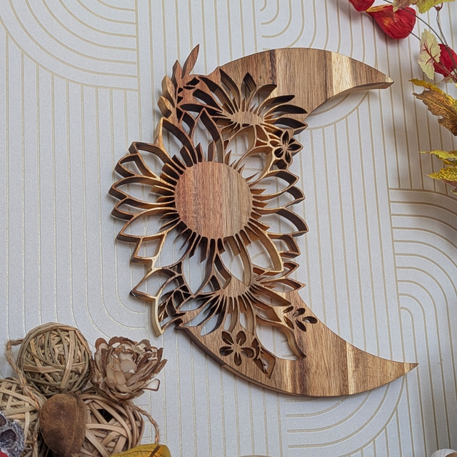 Lune fleurie en acacia