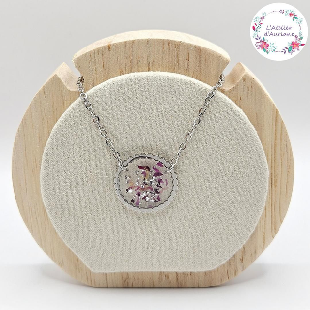 Collier "Rose &amp; feuilles d'argent" argenté