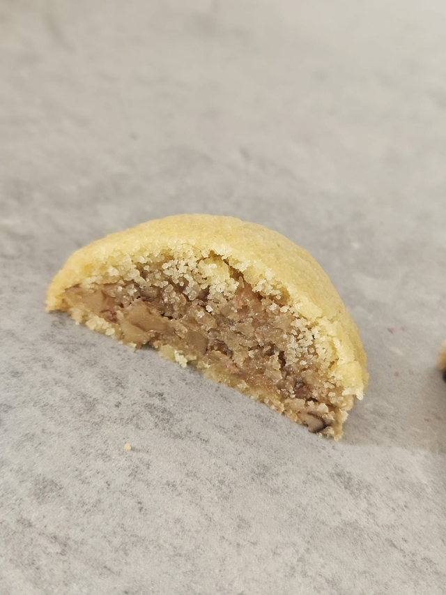 Maamoul aux noix 20 pc ( pâtisserie orientale)