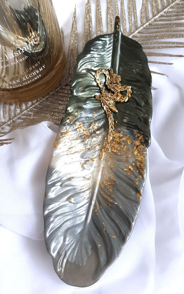 Trinket feather- Black with grey and gold leaf