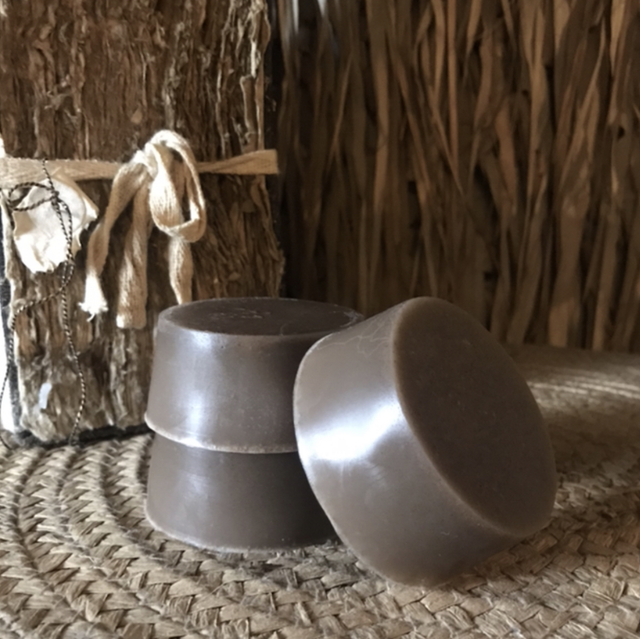 Organic shaving bars with sandalwood 