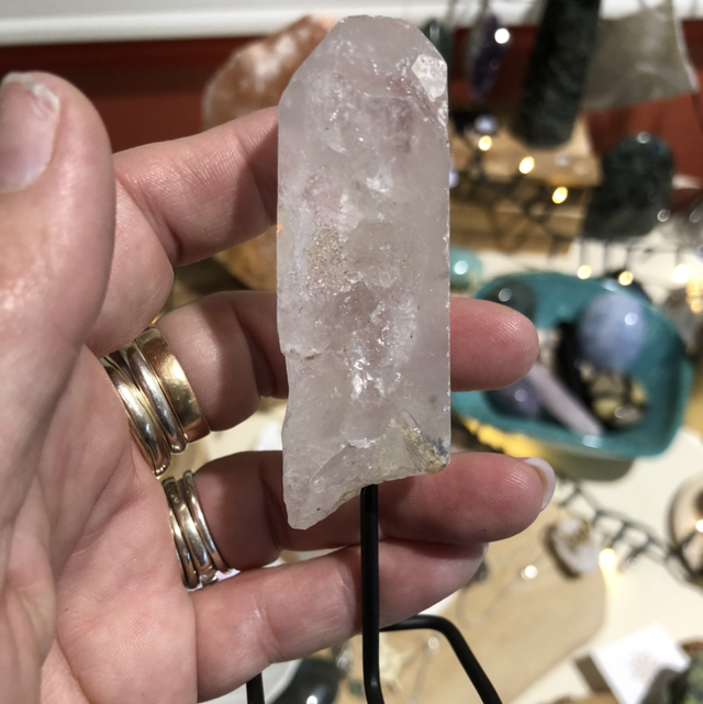 Cristal de roche sur pied 