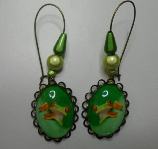 BOUCLES D’OREILLES