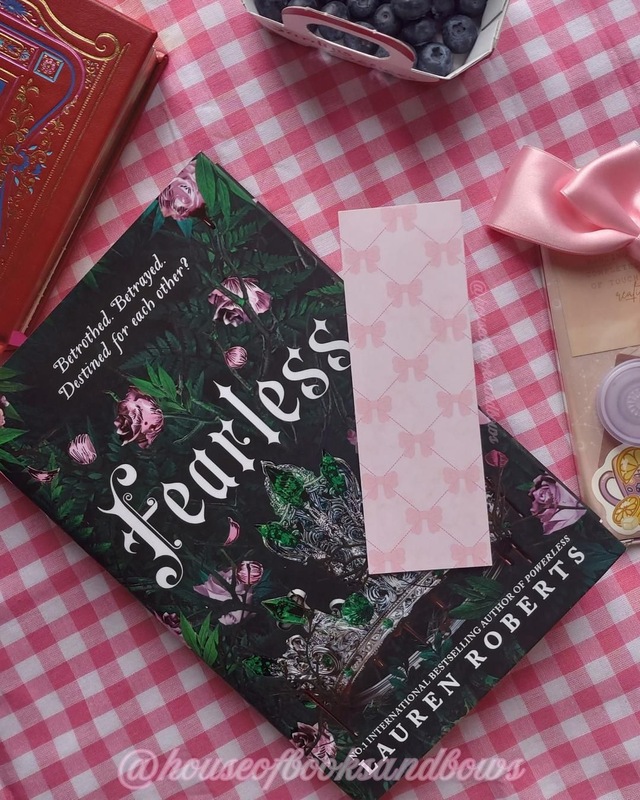 Coquette bows bookmark