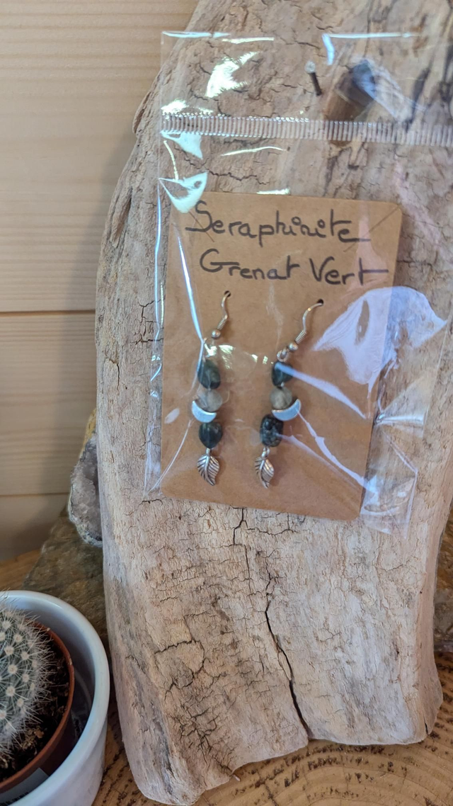 Pendantes Séraphinite, Grenat vert.