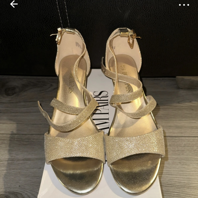 Dream Pairs Size 7.5