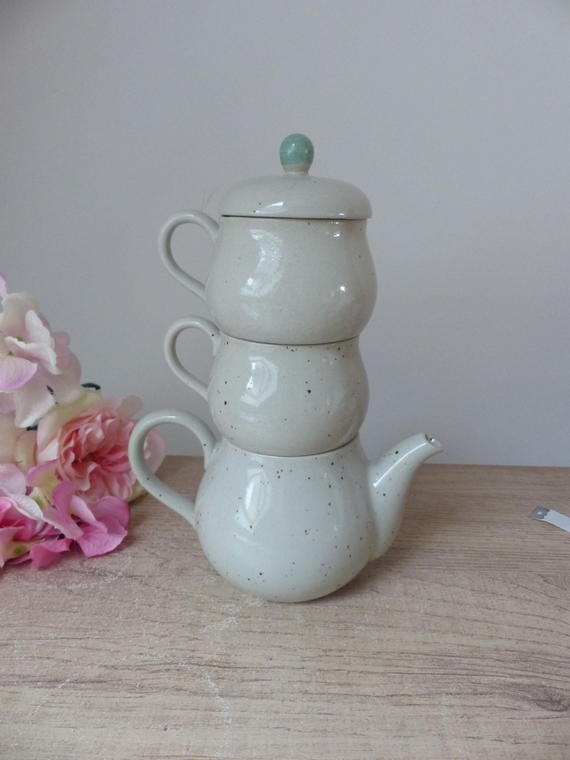 Ensemble Petit-Déjeuner Vintage – Théière et Tasses Empilables Pierrot et Colombine en Grès – Cadeau Romantique pour Couple Nous Deux
