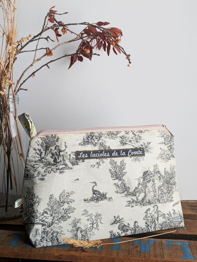 Maxi trousse de toilette