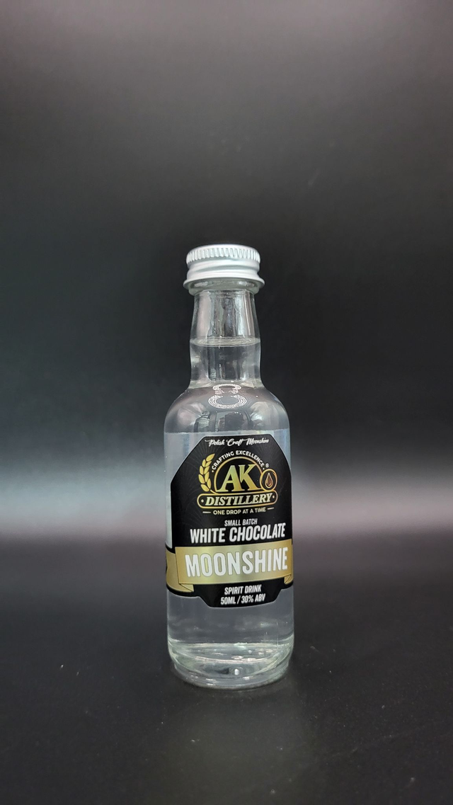 White Chocolate Moonshine 30%- 50ml - AWARD WINNER!