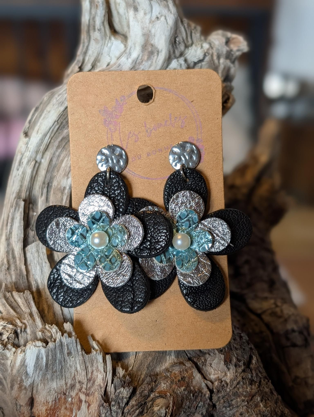 Boucles d'oreilles Collection Marguerite m060