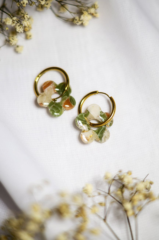 Coloris porcelaine - Boucles Fleur 