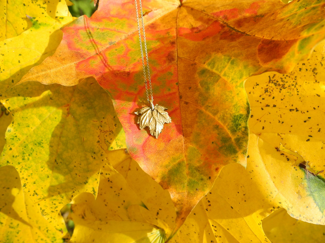 Sweet Maple necklace
