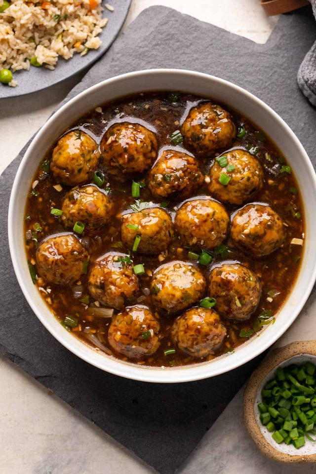Veg Manchurian (6 Pcs) – Indo-Chinese Vegetable Balls in Spicy Sauce