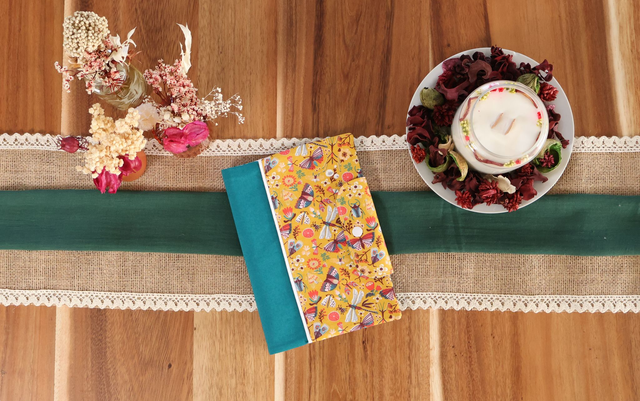 Papillon moutarde - Bleu paon