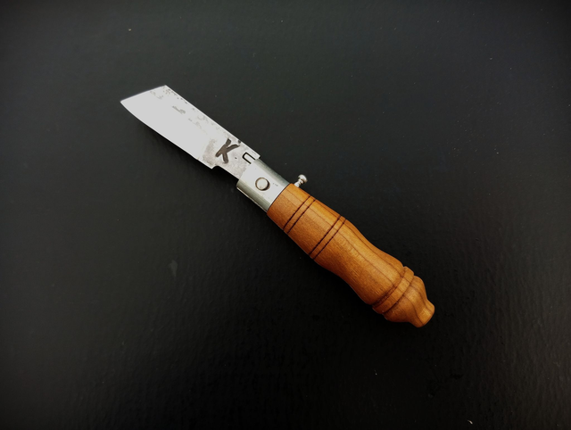 Třešňová kudla (i-628)