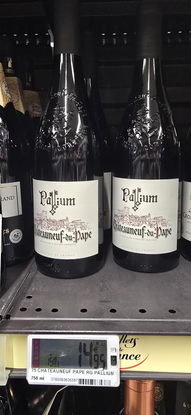 Z Human Treat Wine Red 750mls