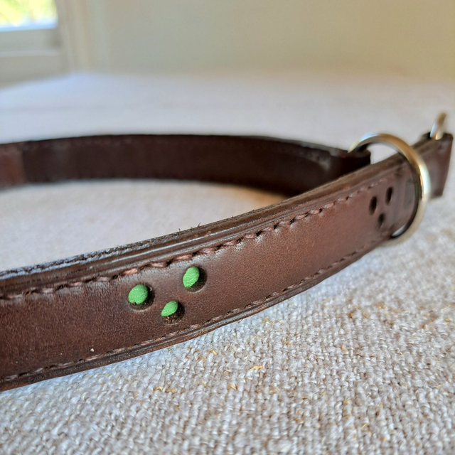 Kaulapanta, kiristävä, vihreät pallot